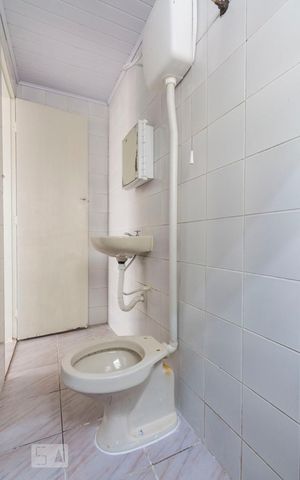 Casa à venda com 30m², 1 quarto e sem vagaBanheiro social
