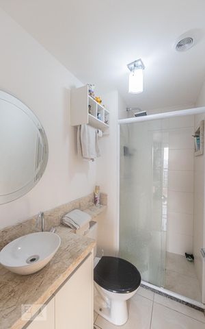 Apartamento à venda com 36m², 1 quarto e 1 vaga Apartamento à venda com 36m², 1 quarto e 1 vagaBanheiro Social