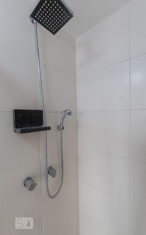 Apartamento à venda com 36m², 1 quarto e 1 vaga Apartamento à venda com 36m², 1 quarto e 1 vagaBanheiro Social