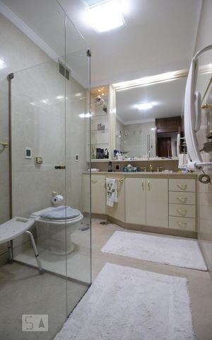 Apartamento à venda com 520m², 4 quartos e 4 vagasBanheiro da suíte 2