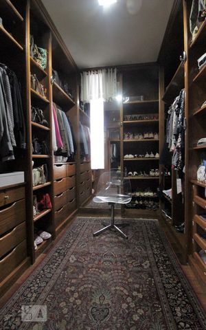 Apartamento à venda com 520m², 4 quartos e 4 vagasCloset