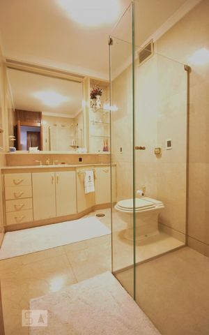 Apartamento à venda com 520m², 4 quartos e 4 vagasBanheiro da suíte 1