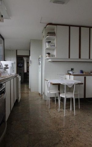 Apartamento à venda com 520m², 4 quartos e 4 vagasCozinha