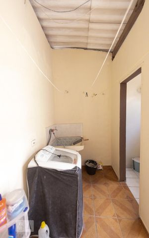 Casa à venda com 276m², 3 quartos e 4 vagas Casa à venda com 276m², 3 quartos e 4 vagasÁrea de Serviço