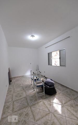 Casa para alugar com 126m², 2 quartos e 1 vaga Casa para alugar com 126m², 2 quartos e 1 vagaQuarto Reversível