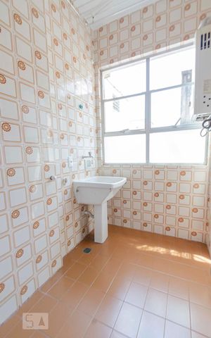 Apartamento à venda com 70m², 2 quartos e 1 vagaÁrea de Serviço