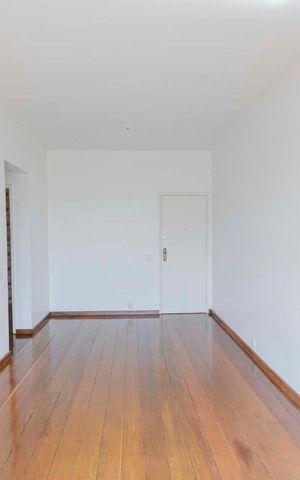 Apartamento à venda com 70m², 2 quartos e 1 vagaSala