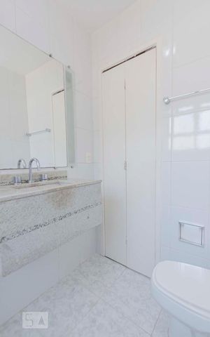 Apartamento à venda com 70m², 2 quartos e 1 vagaBanheiro