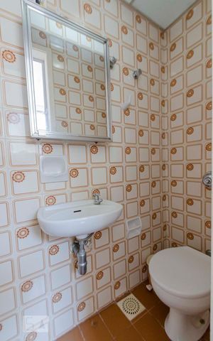Apartamento à venda com 70m², 2 quartos e 1 vagaBanheiro de Serviço