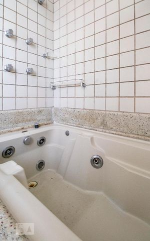 Apartamento à venda com 305m², 4 quartos e 3 vagasSuíte