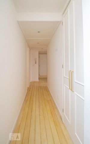 Apartamento à venda com 305m², 4 quartos e 3 vagasCorredor