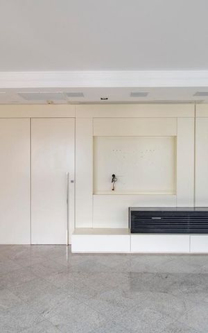 Apartamento à venda com 305m², 4 quartos e 3 vagasSala