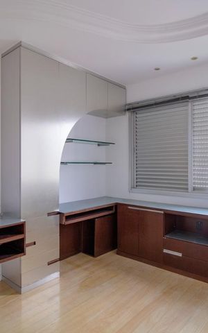 Apartamento à venda com 305m², 4 quartos e 3 vagasQuarto 03
