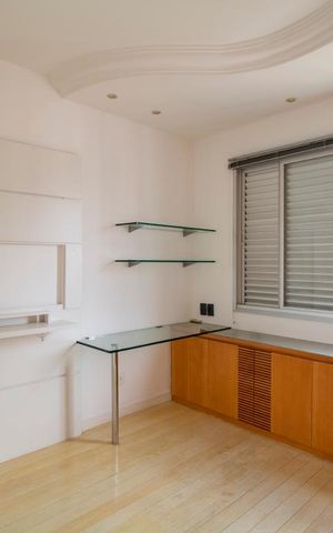 Apartamento à venda com 305m², 4 quartos e 3 vagasQuarto 02