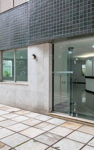Apartamento à venda com 305m², 4 quartos e 3 vagasÁrea comum - Salão de festas