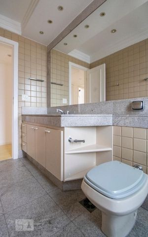 Apartamento à venda com 305m², 4 quartos e 3 vagasBanheiro Social