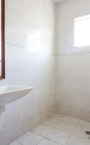 Casa à venda com 160m², 3 quartos e sem vagaBanheiro