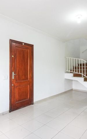Casa à venda com 160m², 3 quartos e sem vagaSala