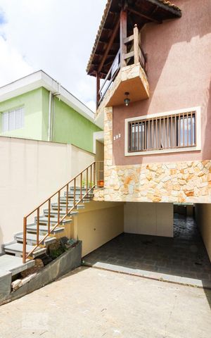 Casa à venda com 160m², 3 quartos e sem vagaGaragem