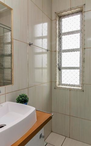 Apartamento para alugar com 66m², 2 quartos e sem vagaBanheiro