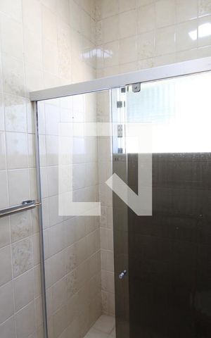 Casa à venda com 500m², 5 quartos e 4 vagasQuarto 1 - Banheiro