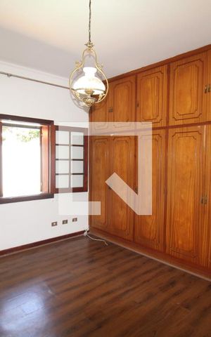 Casa à venda com 500m², 5 quartos e 4 vagasQuarto 2