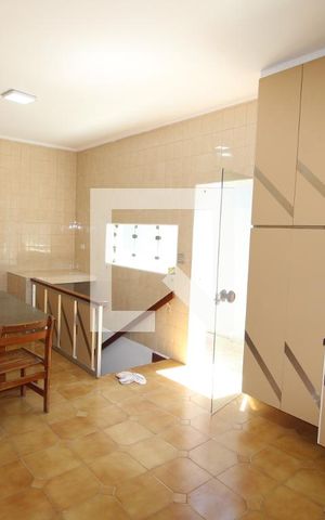 Casa à venda com 500m², 5 quartos e 4 vagasCozinha