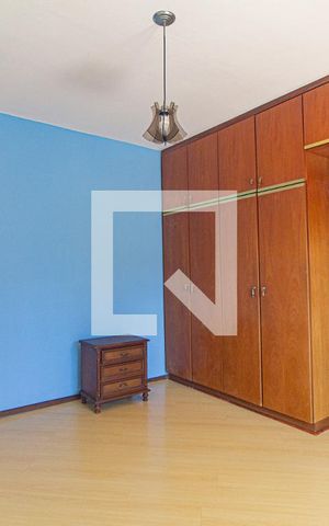 Apartamento à venda com 171m², 3 quartos e 2 vagas Apartamento à venda com 171m², 3 quartos e 2 vagasQuarto 1
