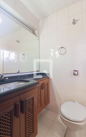Apartamento à venda com 171m², 3 quartos e 2 vagas Apartamento à venda com 171m², 3 quartos e 2 vagasBanheiro do Quarto 1