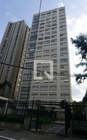 Apartamento à venda com 253m², 3 quartos e 3 vagasFachada