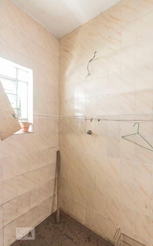 Casa para alugar com 208m², 3 quartos e 2 vagasBanheiro Social