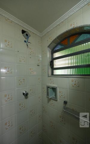 Casa para alugar com 300m², 3 quartos e 1 vagaBanheiro de Serviço