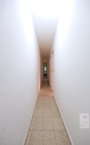 Casa para alugar com 300m², 3 quartos e 1 vagaCorredor