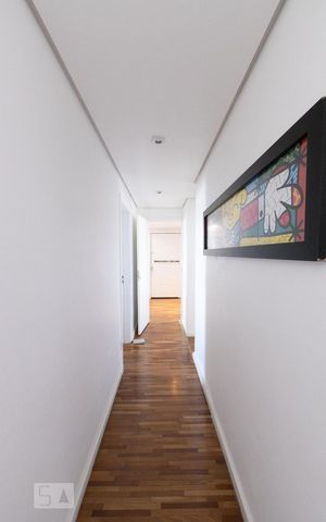 Apartamento para alugar com 164m², 4 quartos e 3 vagas Apartamento para alugar com 164m², 4 quartos e 3 vagasCorredor