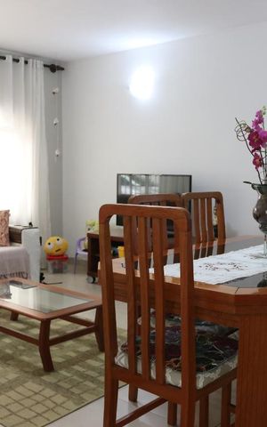 Casa à venda com 174m², 3 quartos e 2 vagasSala