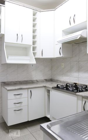 Apartamento para alugar com 70m², 2 quartos e 2 vagasCozinha - Armários