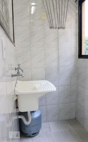 Apartamento para alugar com 70m², 2 quartos e 2 vagasÁrea de Serviço