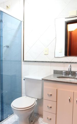 Apartamento para alugar com 70m², 2 quartos e 2 vagasBanheiro Quarto 2