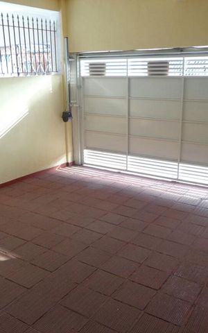 Casa à venda com 170m², 4 quartos e 2 vagas
