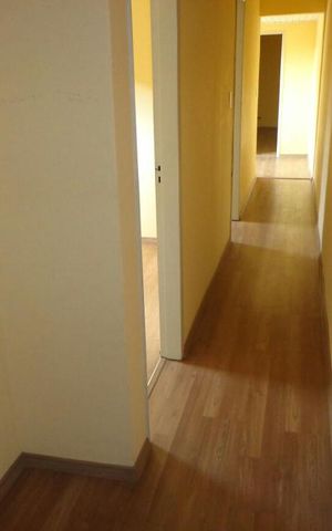 Casa à venda com 170m², 4 quartos e 2 vagas