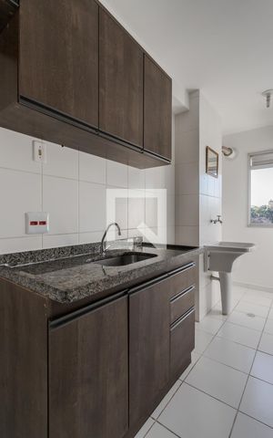 Apartamento para alugar com 48m², 2 quartos e 1 vaga Apartamento para alugar com 48m², 2 quartos e 1 vagaCozinha e Área de Serviço