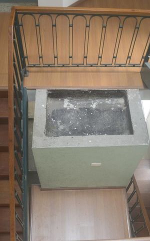 Casa para alugar com 250m², 3 quartos e 2 vagasEscadaria