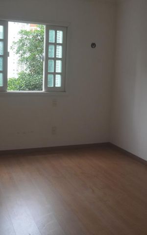 Casa para alugar com 250m², 3 quartos e 2 vagasQuarto