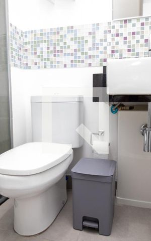 Apartamento para alugar com 53m², 1 quarto e 1 vagaBanheiro -detalhe louça sanitária 