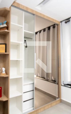 Apartamento para alugar com 53m², 1 quarto e 1 vagaQuarto- armário 