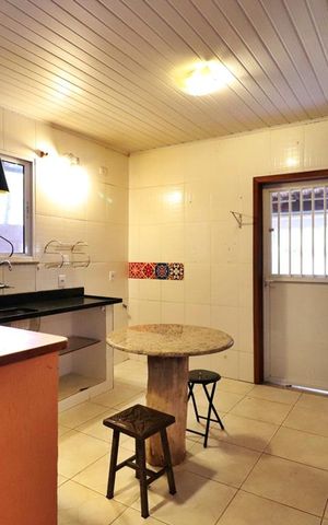 Casa de condomínio à venda com 105m², 3 quartos e sem vagaCozinha