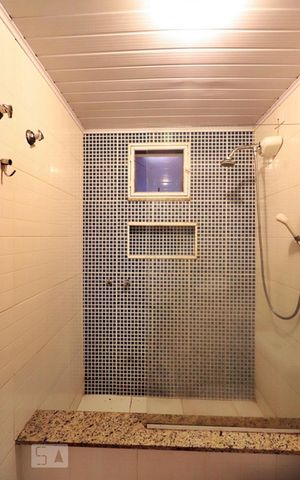 Casa de condomínio à venda com 105m², 3 quartos e sem vagaBanheiro da Suíte