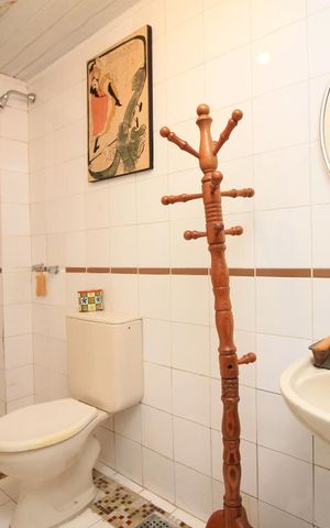 Casa para alugar com 170m², 4 quartos e 2 vagasBanheiro 1