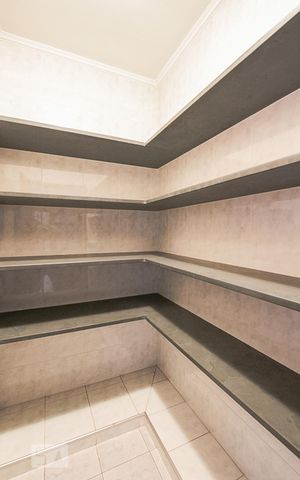 Casa à venda com 217m², 3 quartos e 2 vagas Casa à venda com 217m², 3 quartos e 2 vagasDespensa