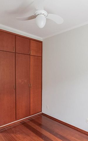Casa à venda com 217m², 3 quartos e 2 vagas Casa à venda com 217m², 3 quartos e 2 vagasQuarto 2
